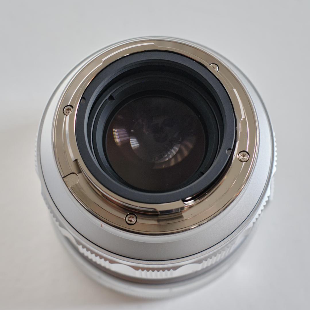 Thypoch Simera 75mm F1.4 M mount シルバー