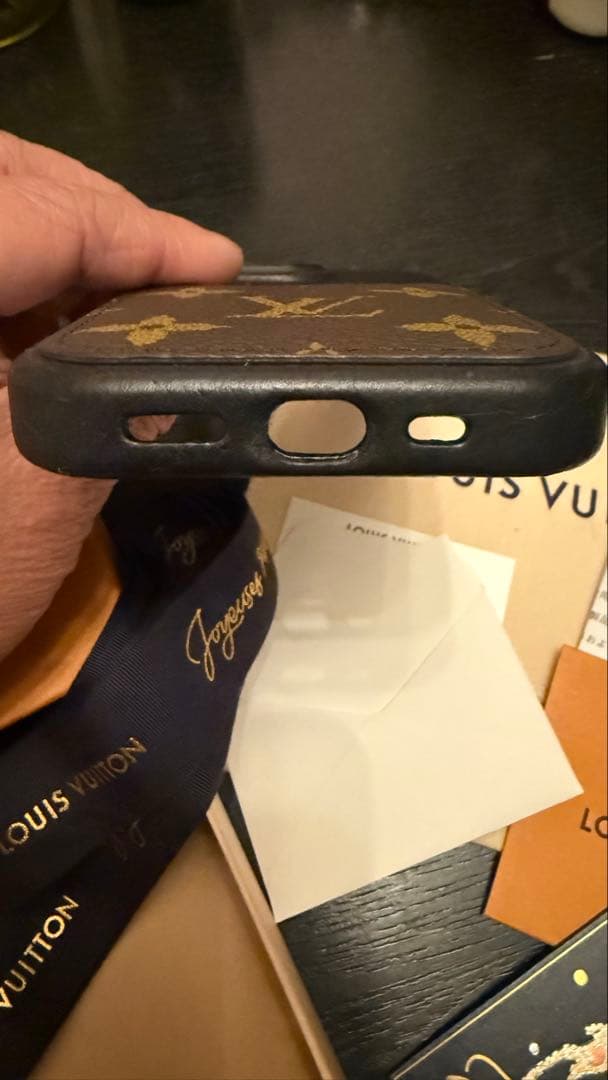 LOUIS VUITTON iPhone 16proケース モノグラム