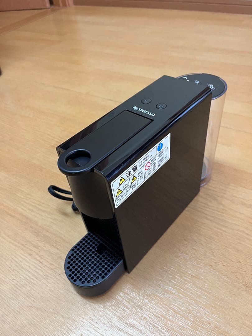 Nespresso ネスプレッソセンサミニ　黒　24年製