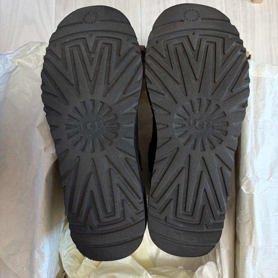 靴 UGG W CLASSIC MINI 24cm