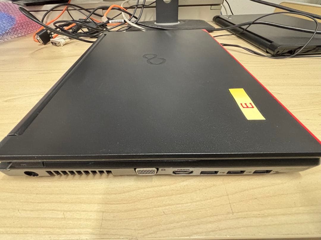 富士通Lifebook A579/BX i5-8265U E