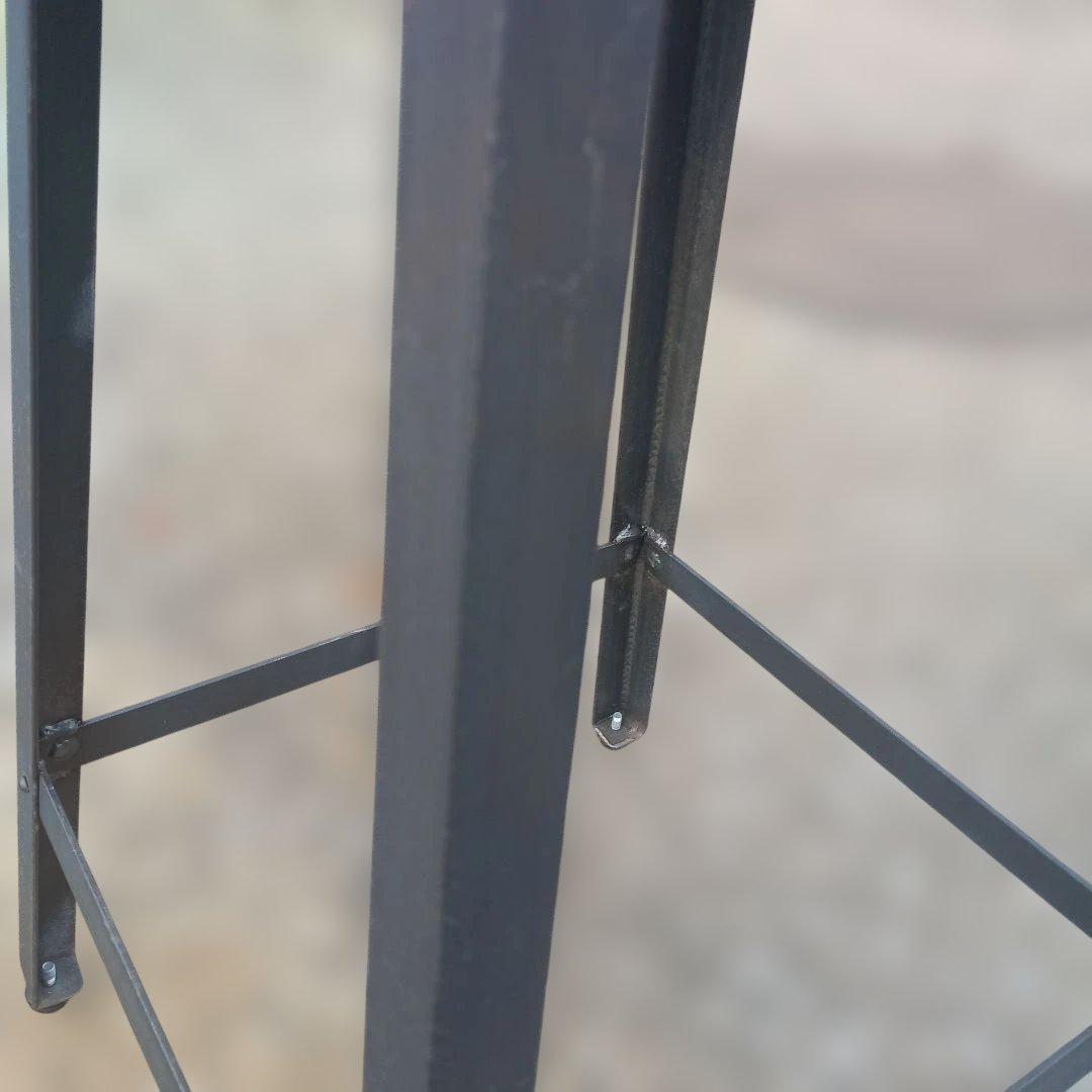 S*y様 5001）円形木製座面のアイアンスツール　ヴィンテージ　インダストリア