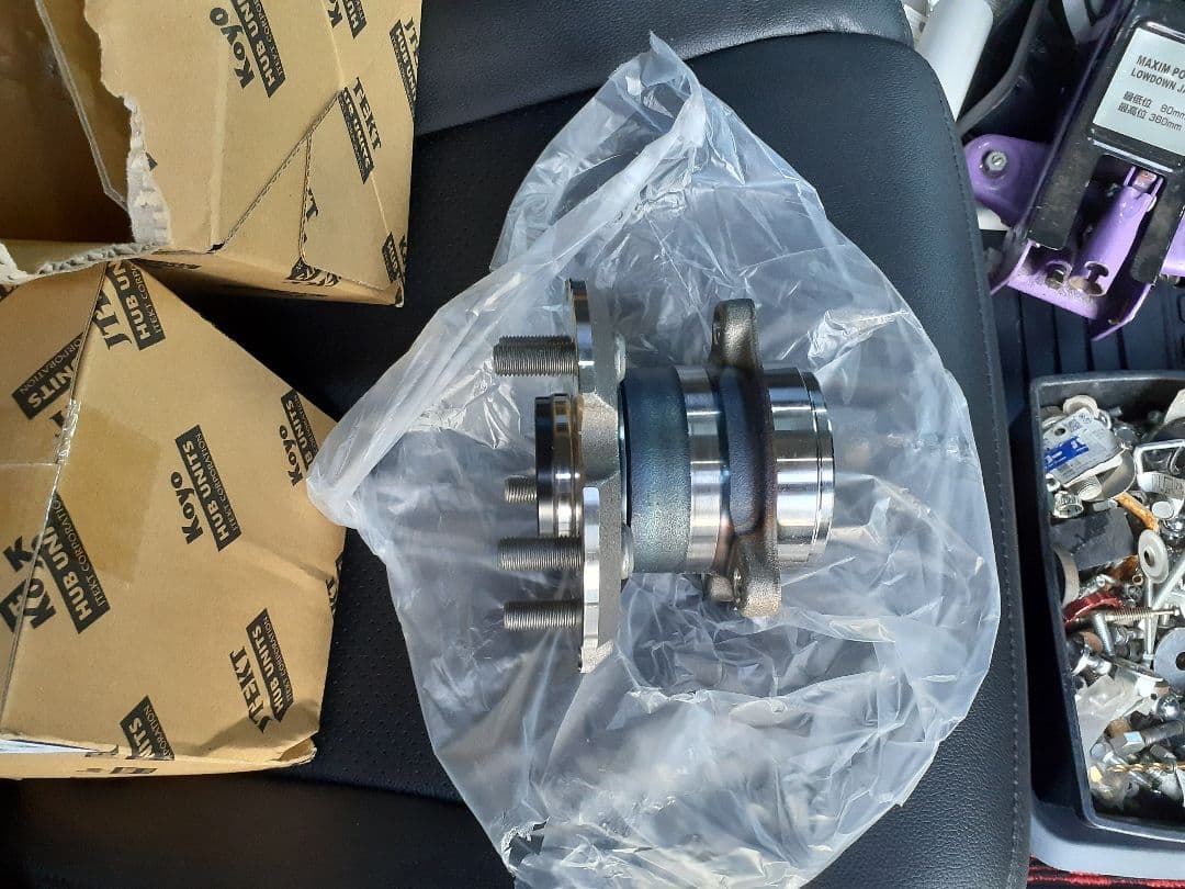 KOYO ハブベアリング リア アルファード ヴェルファイア エスティマ 四駆