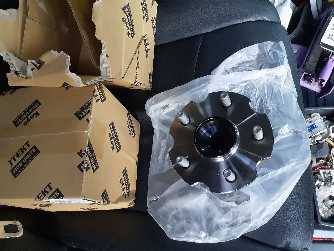 KOYO ハブベアリング リア アルファード ヴェルファイア エスティマ 四駆