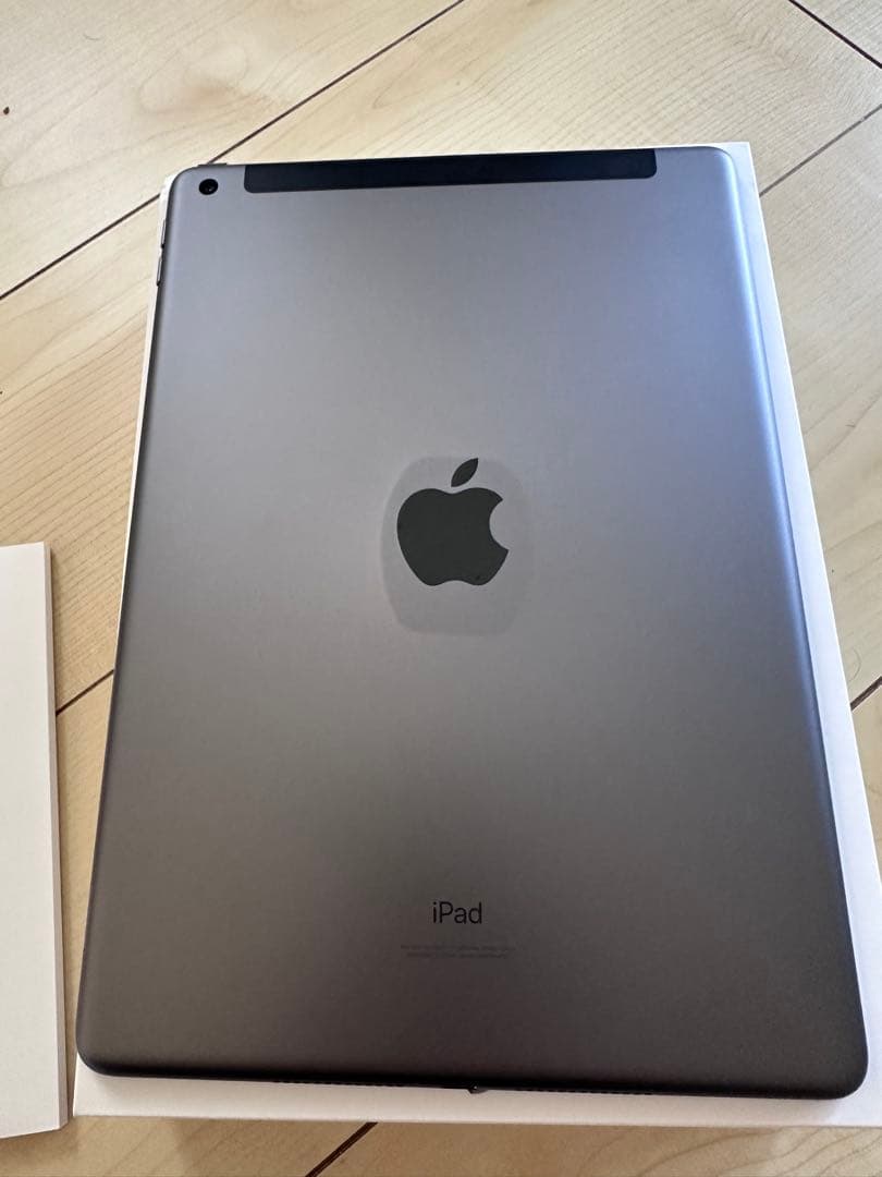iPad (第9世代) セルラー スペースグレー 64GB SIMフリー