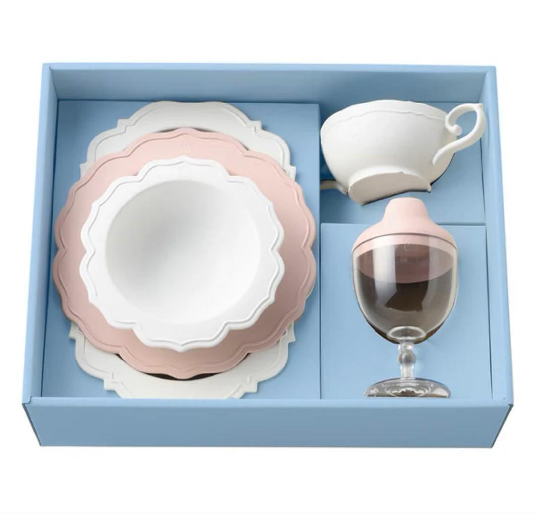 【新品未使用】 Reale レアーレ 食器セット フルセット 5点　ピンク