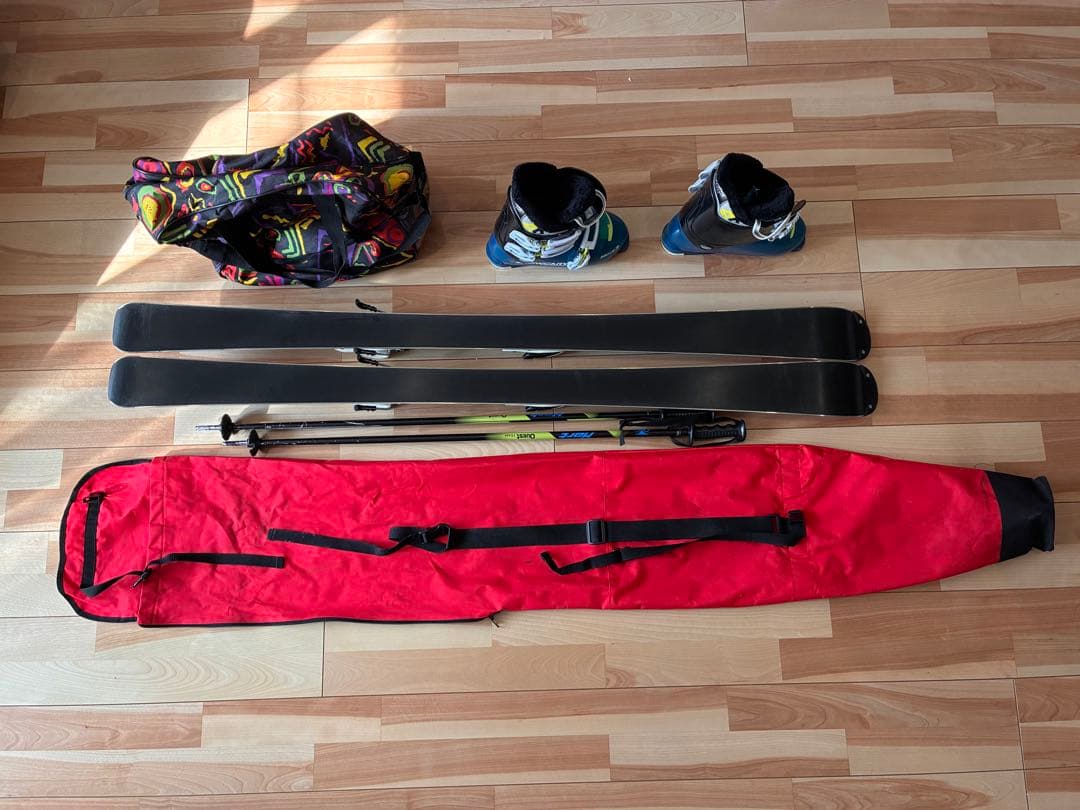 【送料無料】NORDICA スキーセット バック、ケース付　ブーツ2足24と25