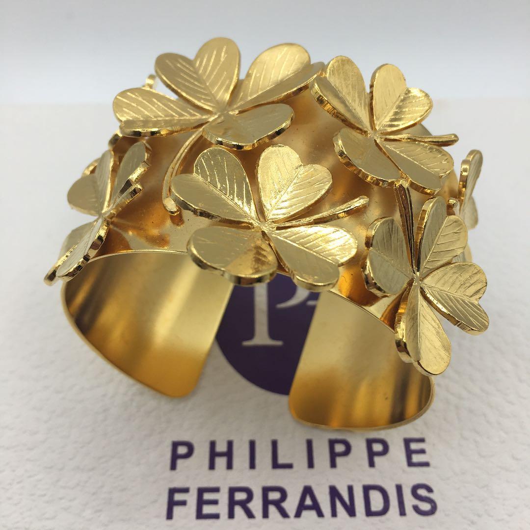 フィリップフェランディス　四つ葉のゴールドカフス