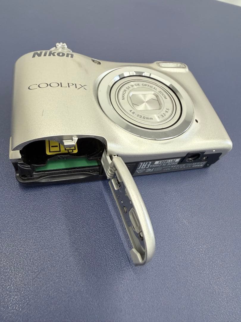 Nikon COOLPIX A10 シルバー