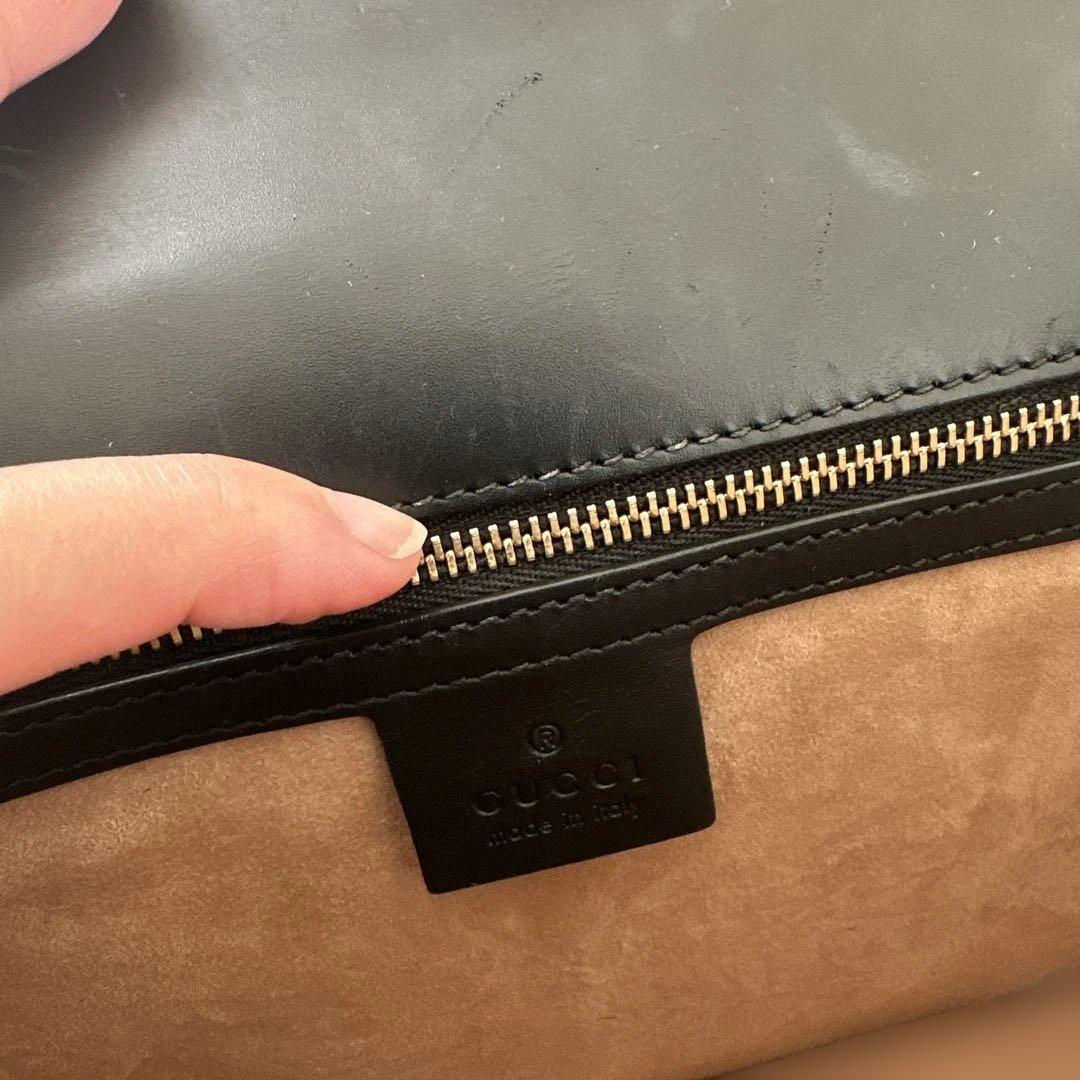 Gucci ショルダーバッグ ブラックレザー