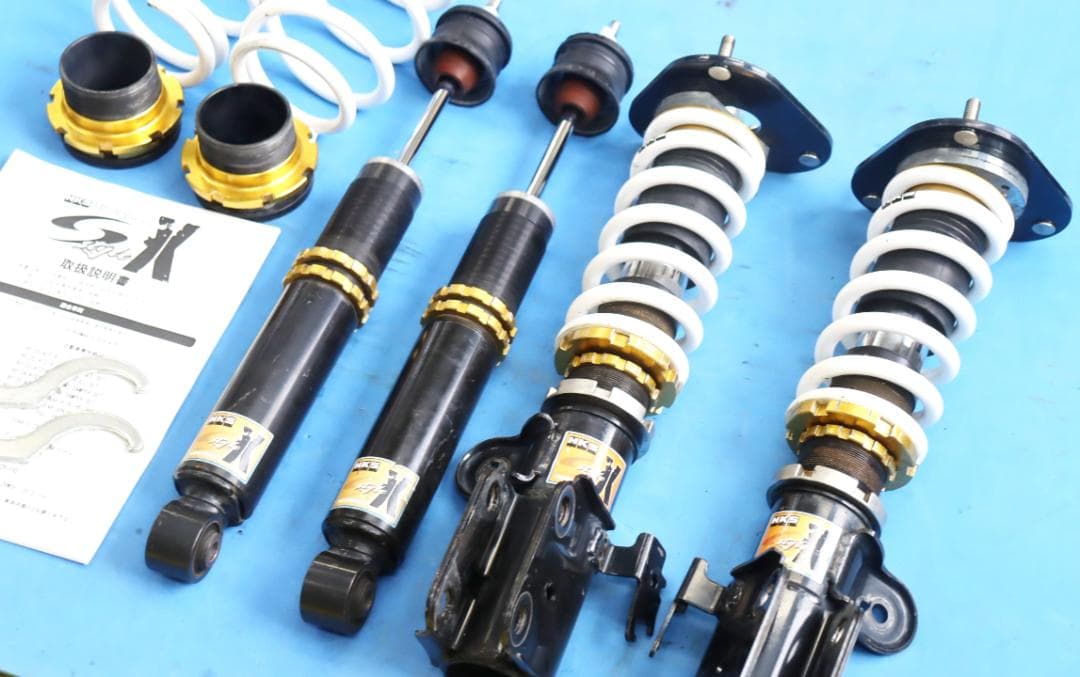 トヨタ プリウス ZVW30 ZVW35　HKS STYLE-X　車高調