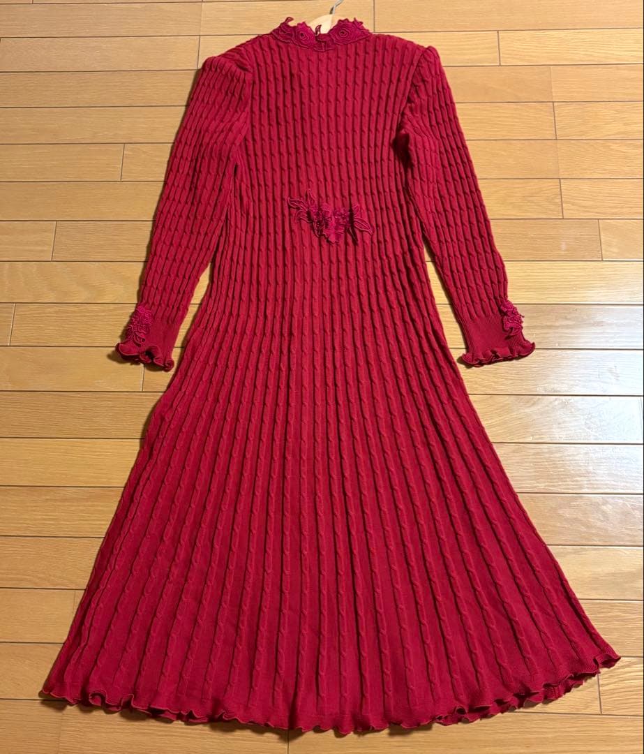 アトリエまりこ　花モチーフ刺繍レース　ロングニットワンピース