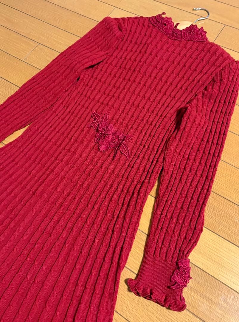 アトリエまりこ　花モチーフ刺繍レース　ロングニットワンピース