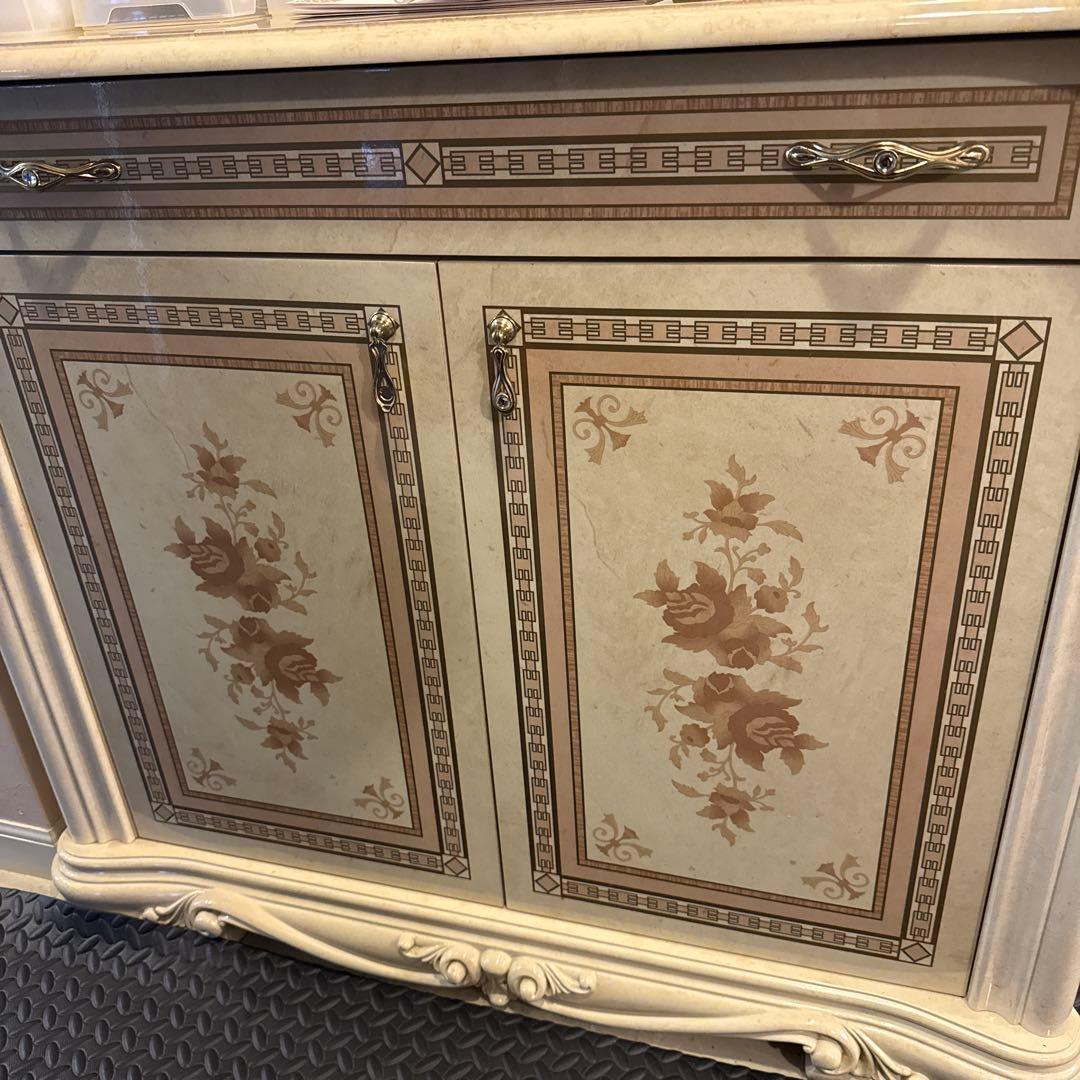 イタリア製キャビネット