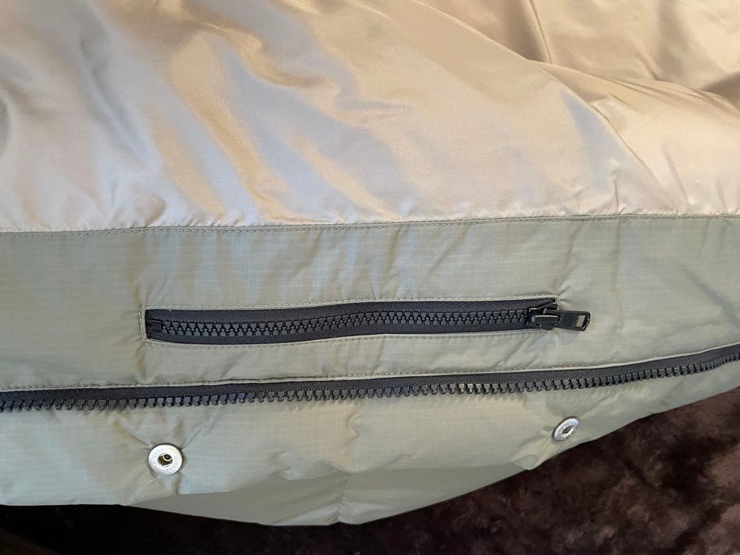 NANGA オリーブ ダウンジャケット