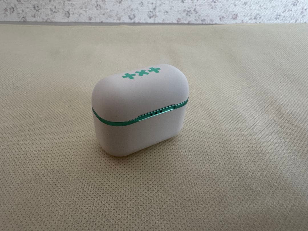 ボムギュ TXT イヤホン GLIDIC TW-4000S