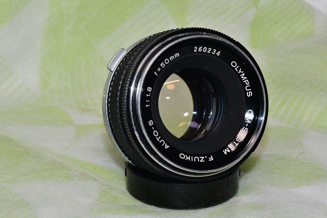 《動作品》OLYMPUS OM10 Silver+50/1.8 a406