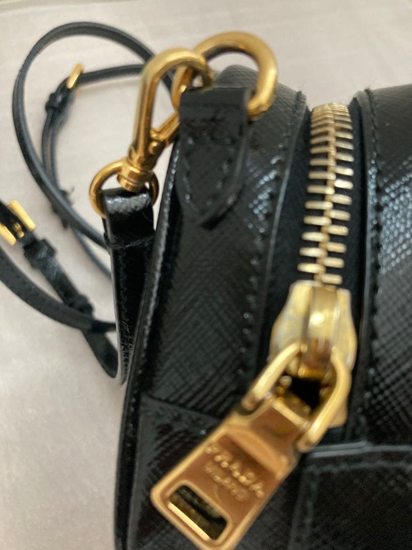 ド*ー様 PRADA プラダ　ポシェット　ショルダーバッグ　パーティーバッ