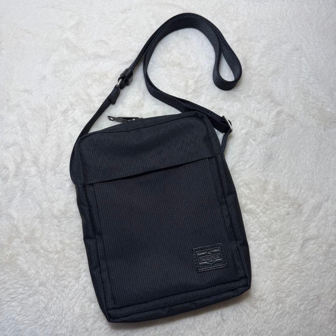 ポーター　フィネス　ショルダーバッグ　ポシェット　ナイロン　黒