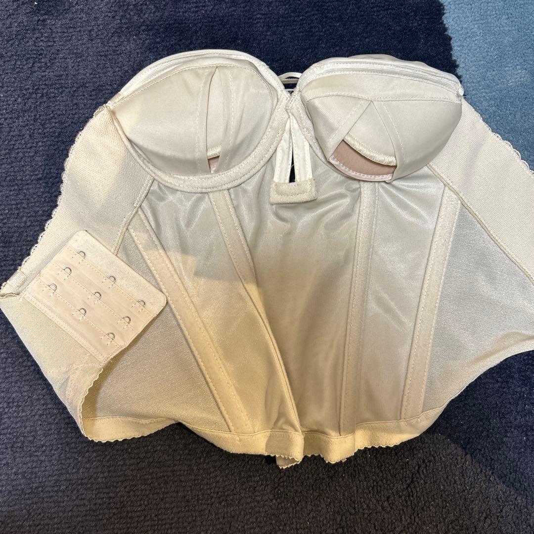 Mirrormirror ブライダルインナー B65、ガードルSサイズ