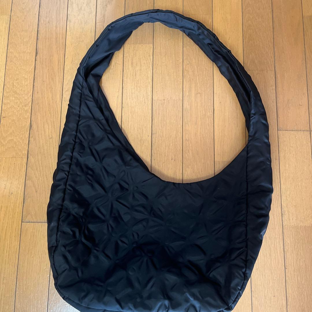 ryawショルダーバッグ