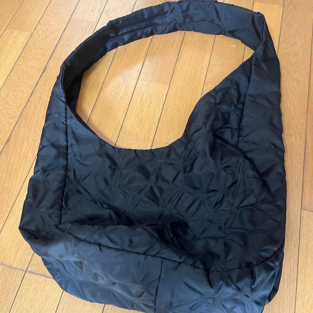 ryawショルダーバッグ