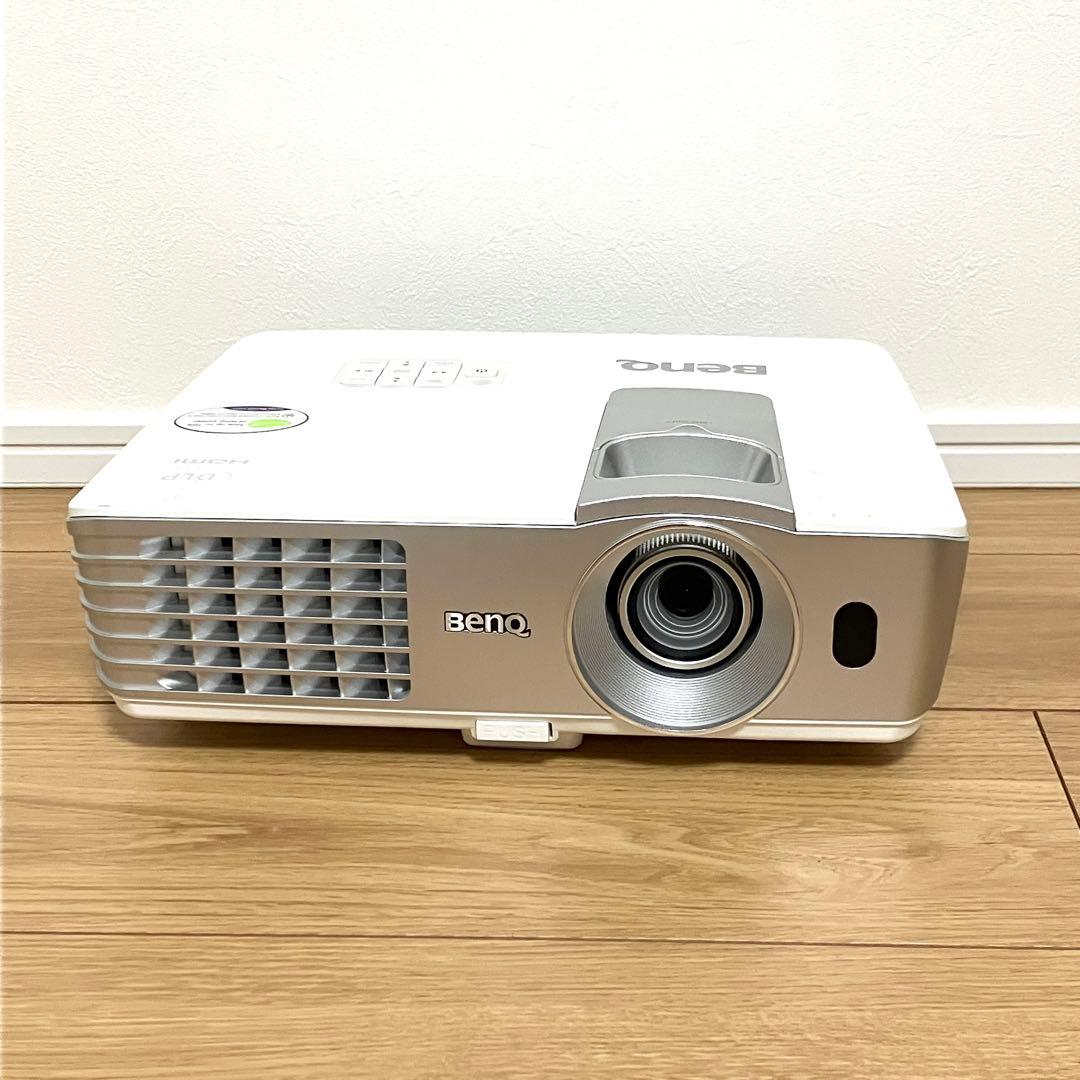 BenQ ペンキュー プロジェクター W1070 ランプ時間5時間！