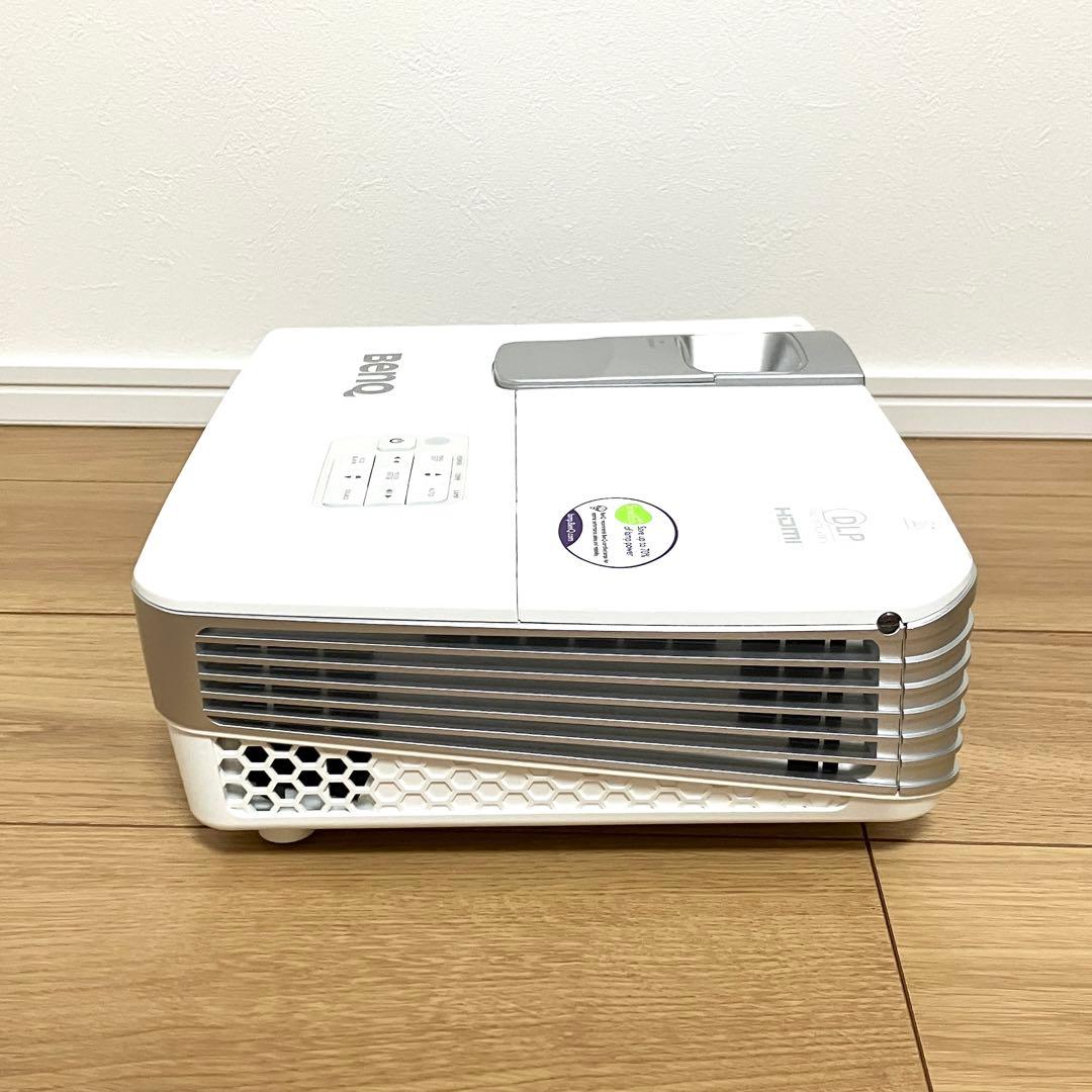 BenQ ペンキュー プロジェクター W1070 ランプ時間5時間！