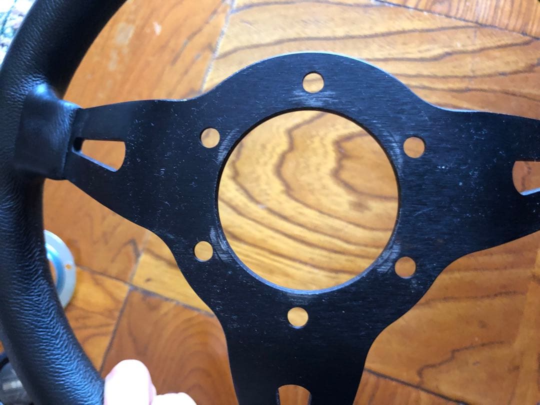 momo ドリフティング　33φ ブラック