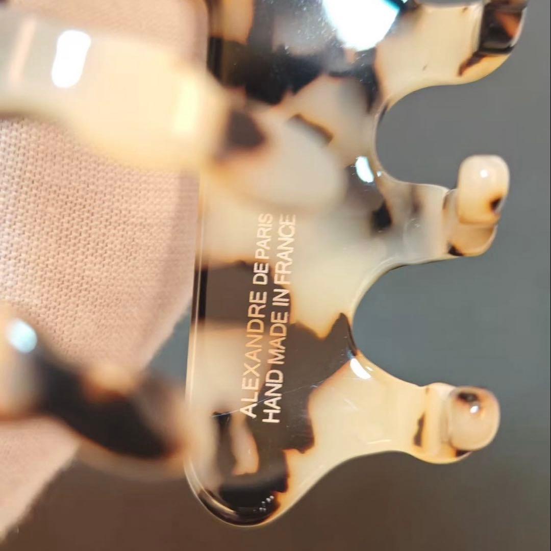 Alexandre de paris べっ甲柄 クレップクリップ Aのロゴ付き