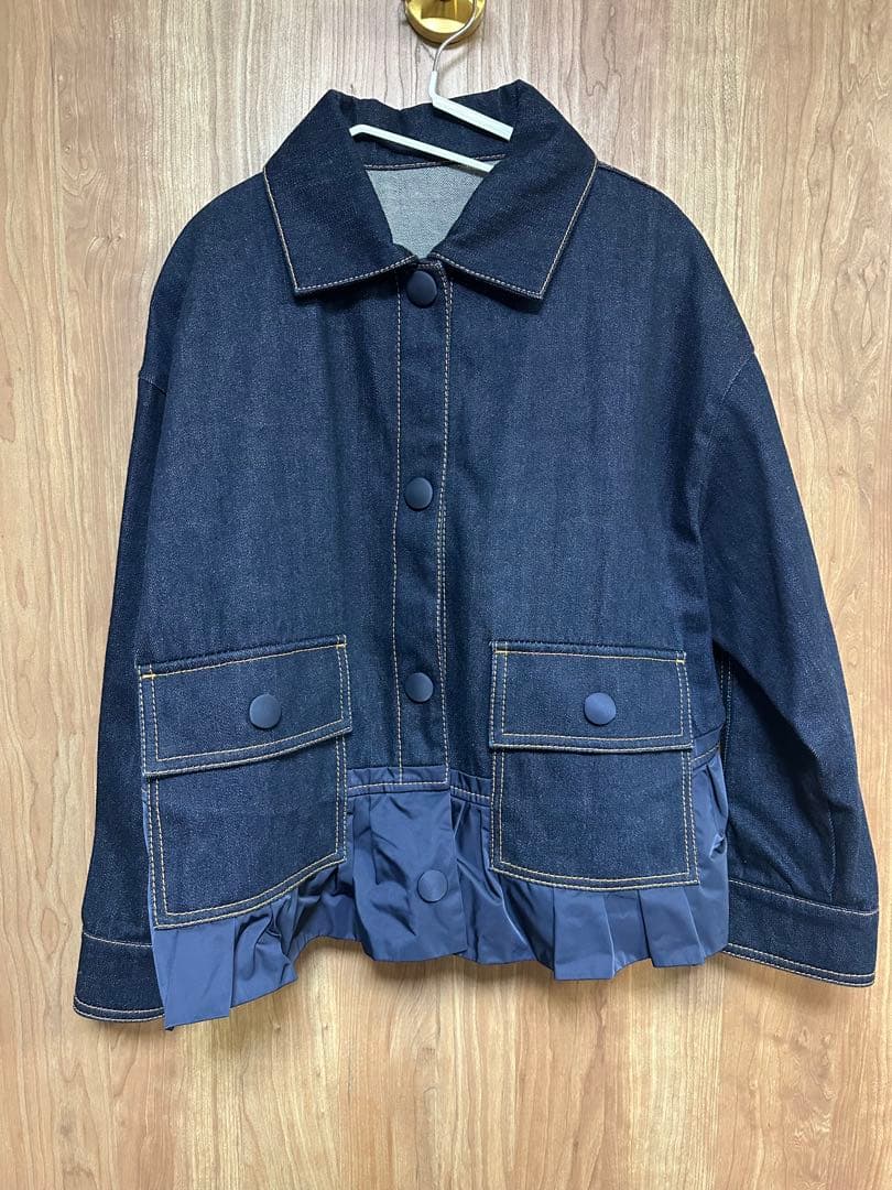 モンクレール　デニムジャケット