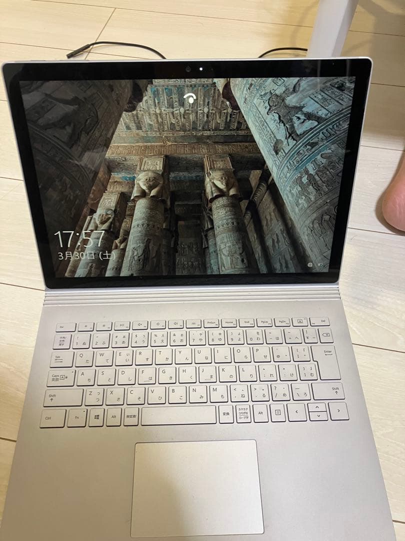 Microsoft Surface Book 2 充電器2つ付き