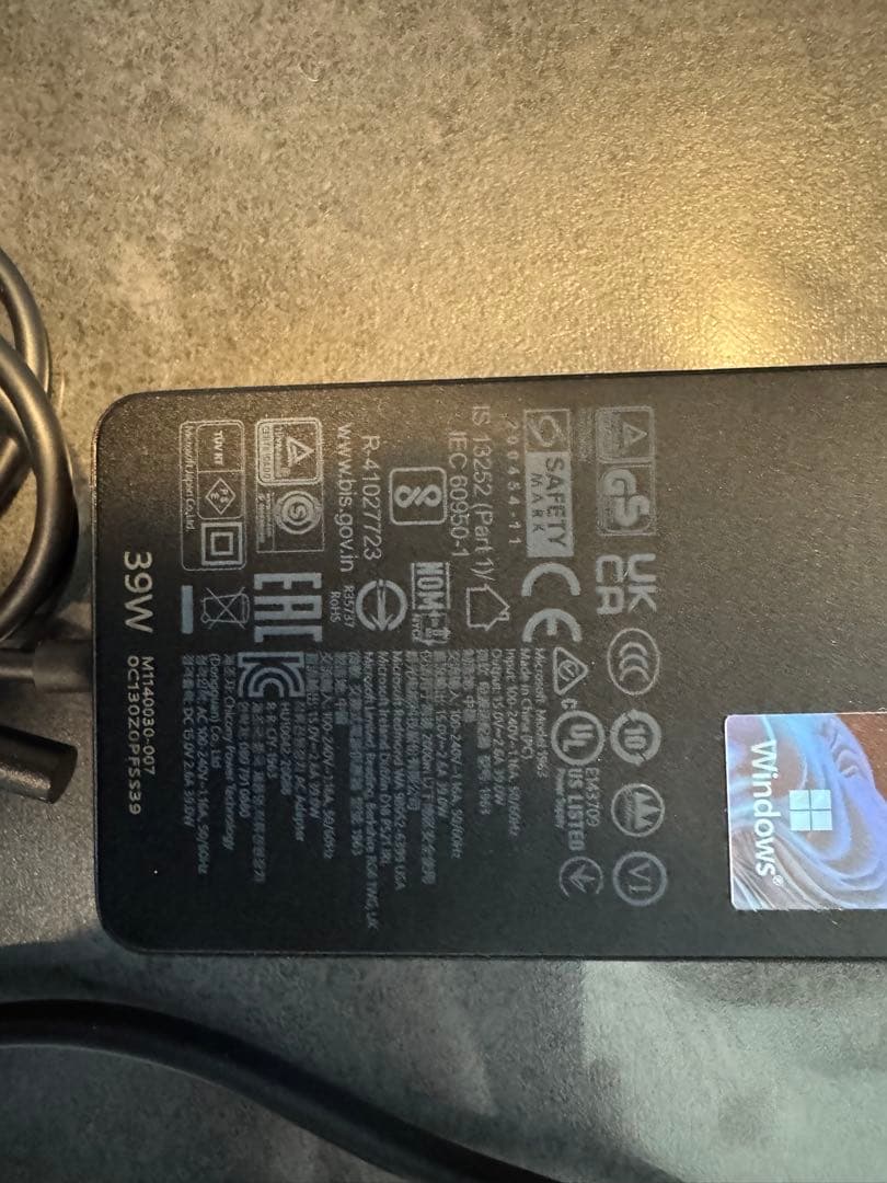 ［ゆう］Microsoft Surface Laptop Go 3