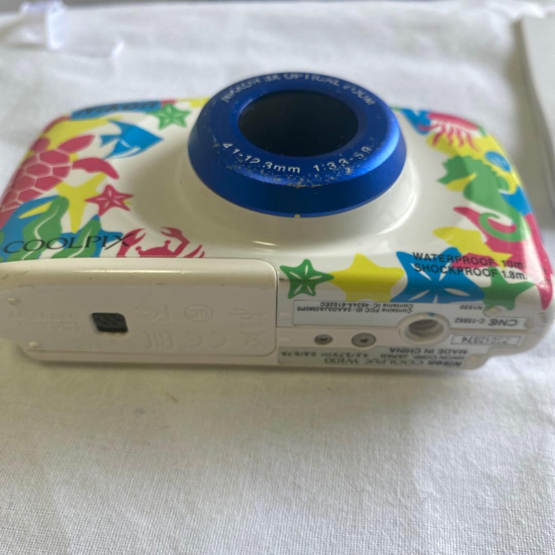 デジタルカメラ Nikon coolpix W100
