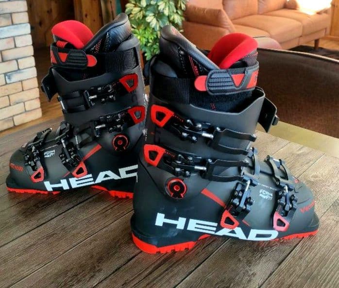 おかにゃん　 VECTOR EVO110　スキー ブーツ