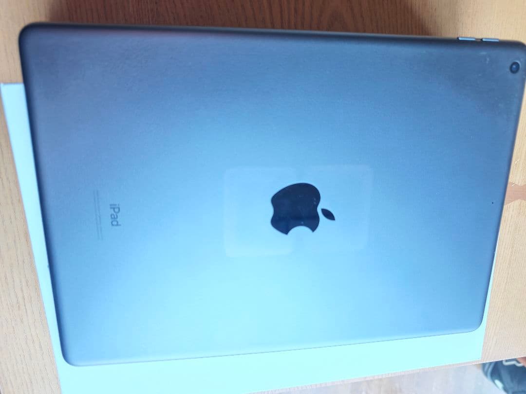 iPad 本体 第8世代　32GB WiFiモデル