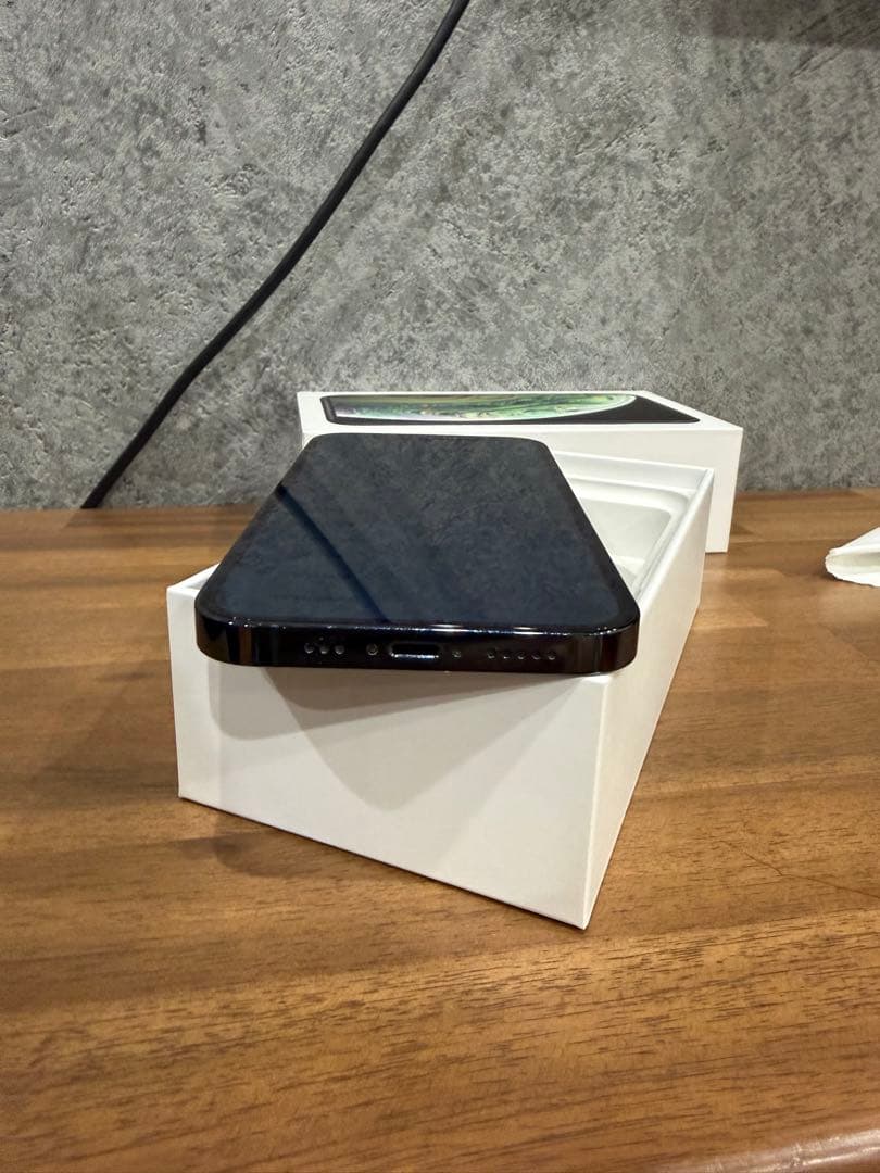 iPhone12pro 512GB パシフィックブルー　充電容量85%