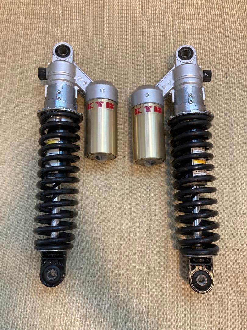 『KYB』ZRX1100純正リアサスペンション　中古　左側オイル漏れ