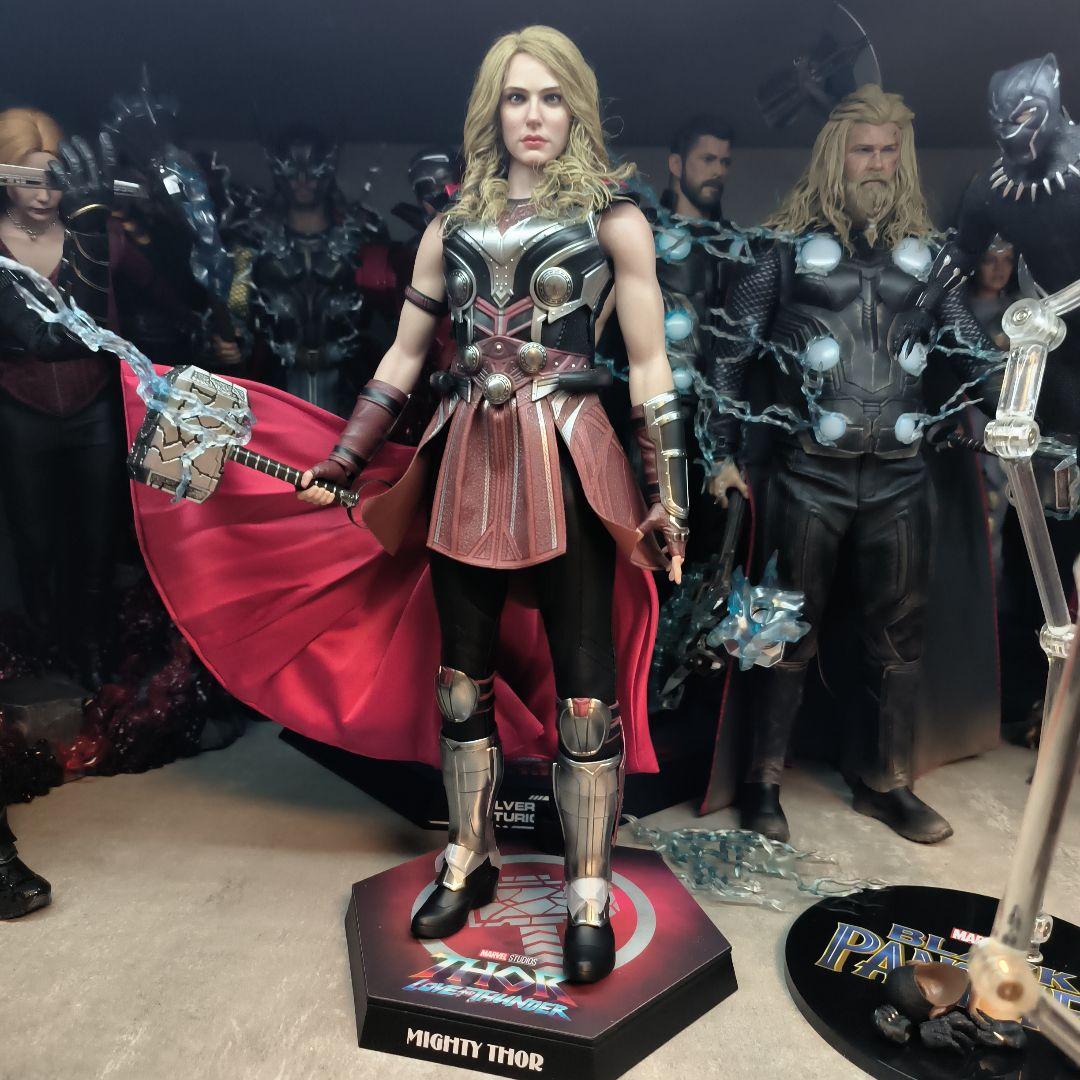 【ボーナスアクセサリー付き】HotToys マイティーソー