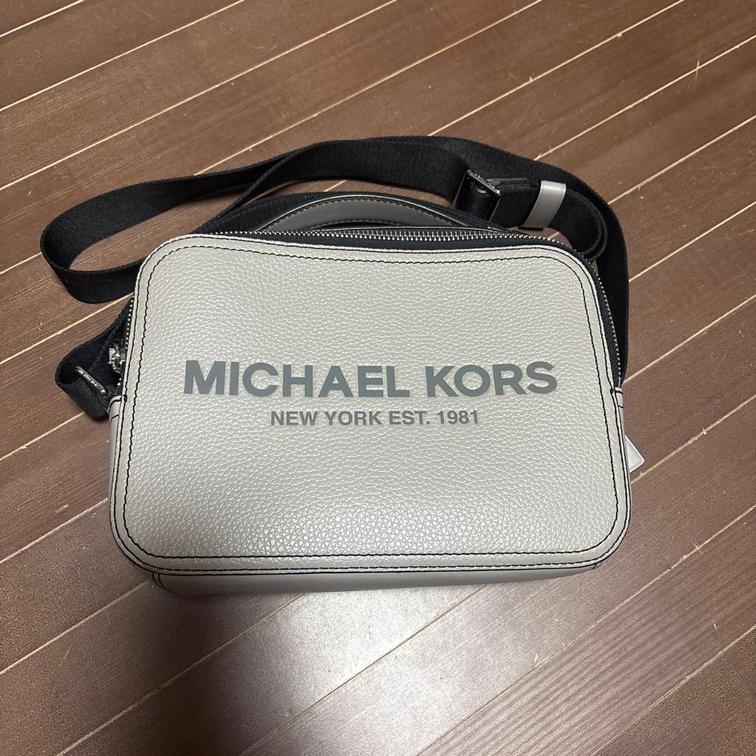 マイケルコース　メンズ　ショルダーバッグ