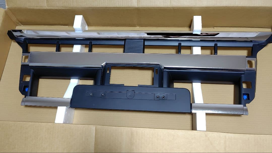 パーフェクト　クオン　メッキグリル　フルセット　ＵＤ純正