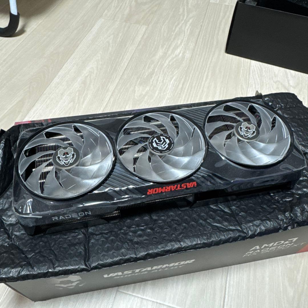グラフィックボード・グラボ・ビデオカード Radeon RX9070XT VASTARMOR SUPER ALLOY