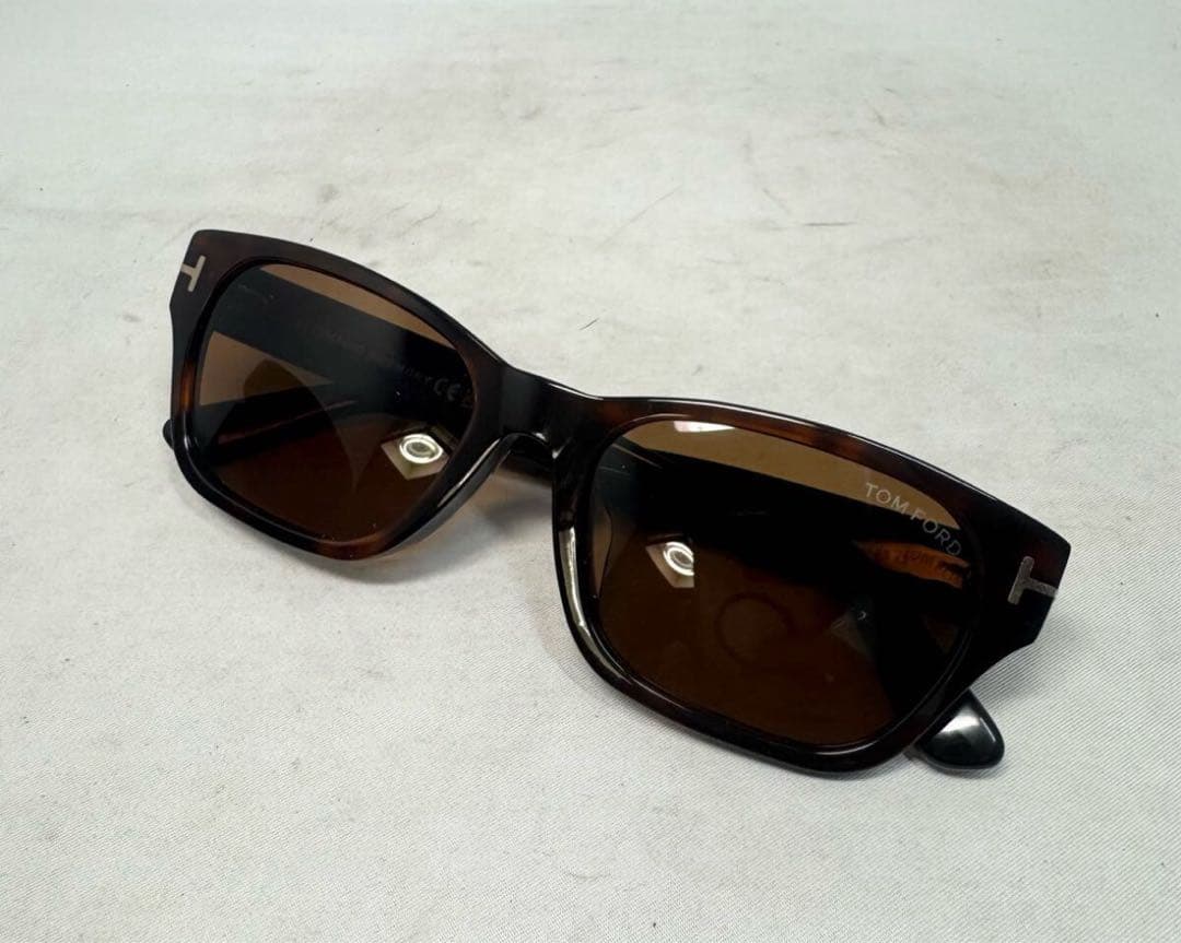 【希少】新品未使用　TOM FORD トムフォード TF959-D サングラス