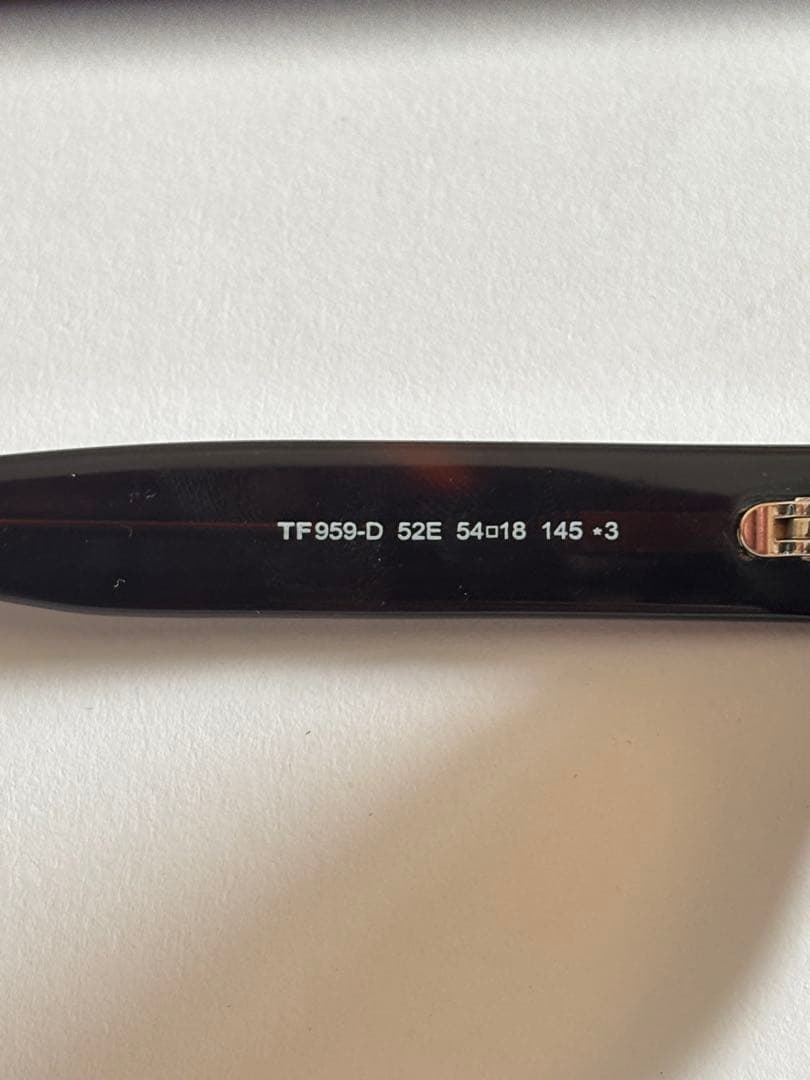 【希少】新品未使用　TOM FORD トムフォード TF959-D サングラス