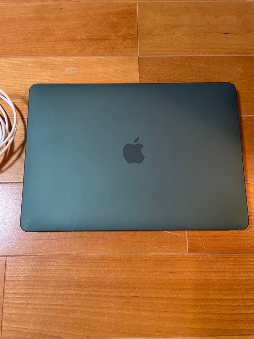 MacBookPro M2 13インチ 8/256GB 保証残