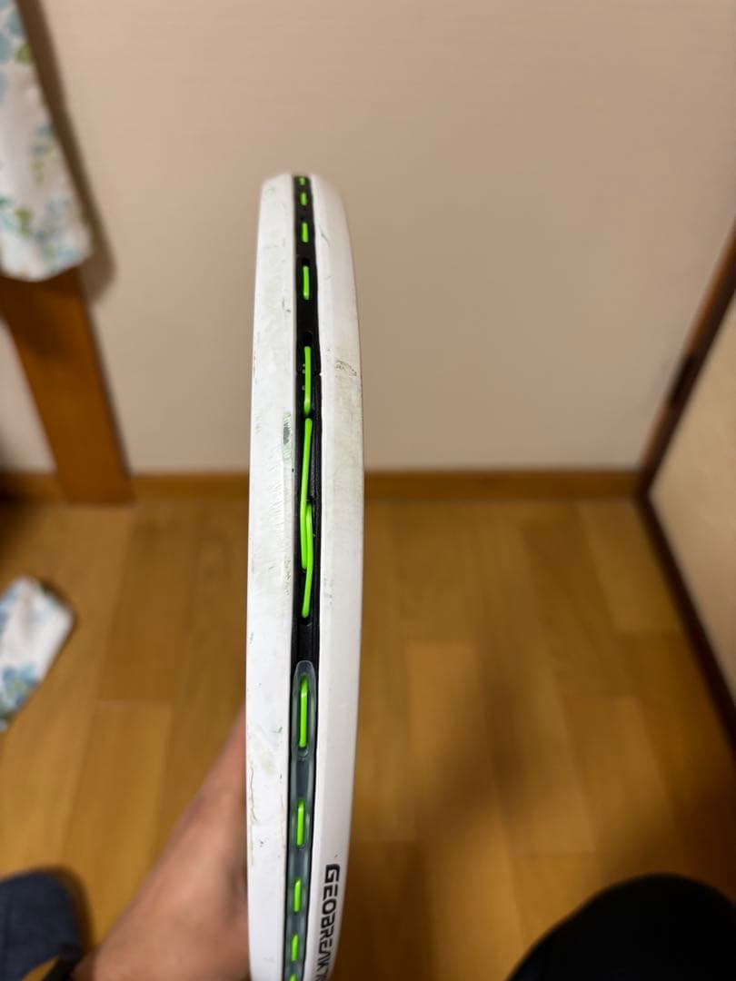 テニスラケット ジオブレイク70バーサス