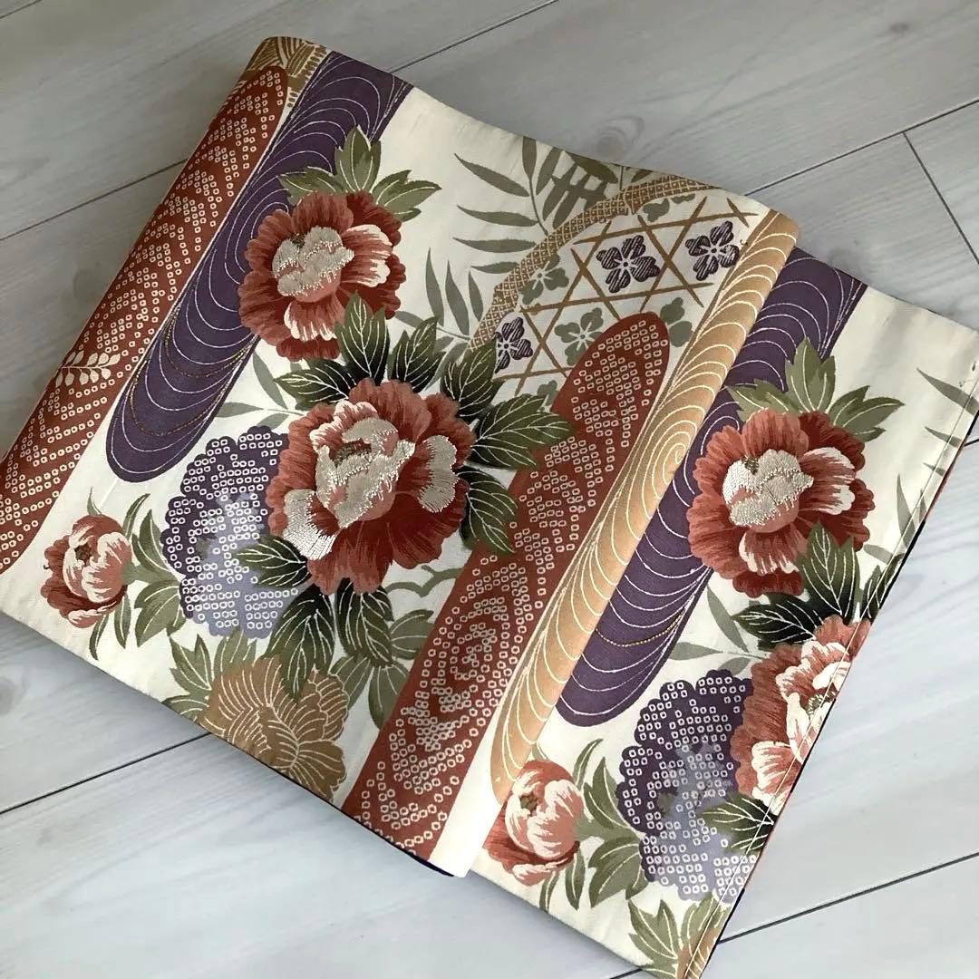 アンティーク京袋帯　しつけ糸付　アイボリー 牡丹・金駒刺繍　正絹　N1-25