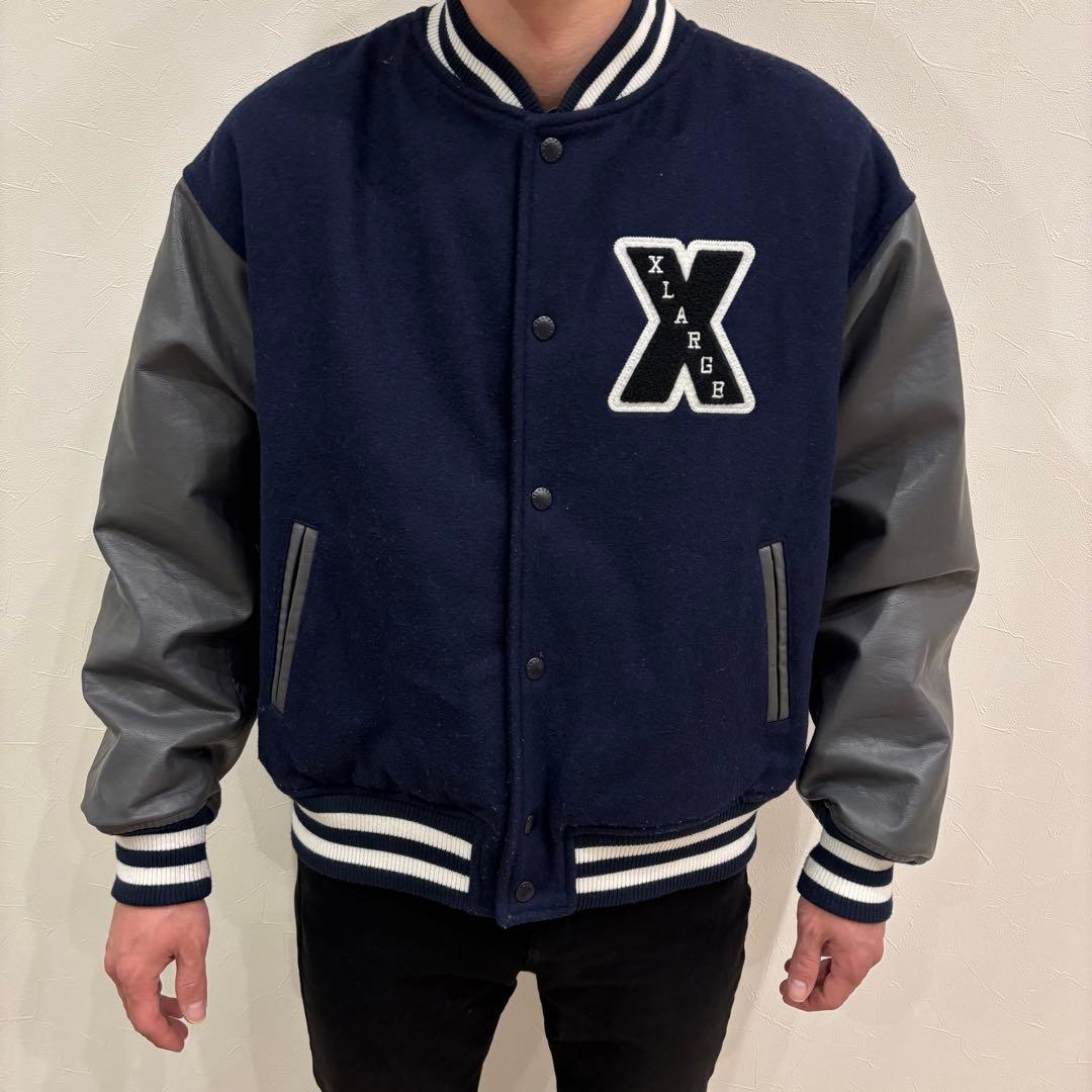 【超人気】エクストララージ☆ 袖切り替えパイルロゴウールスタジャン M ネイビー