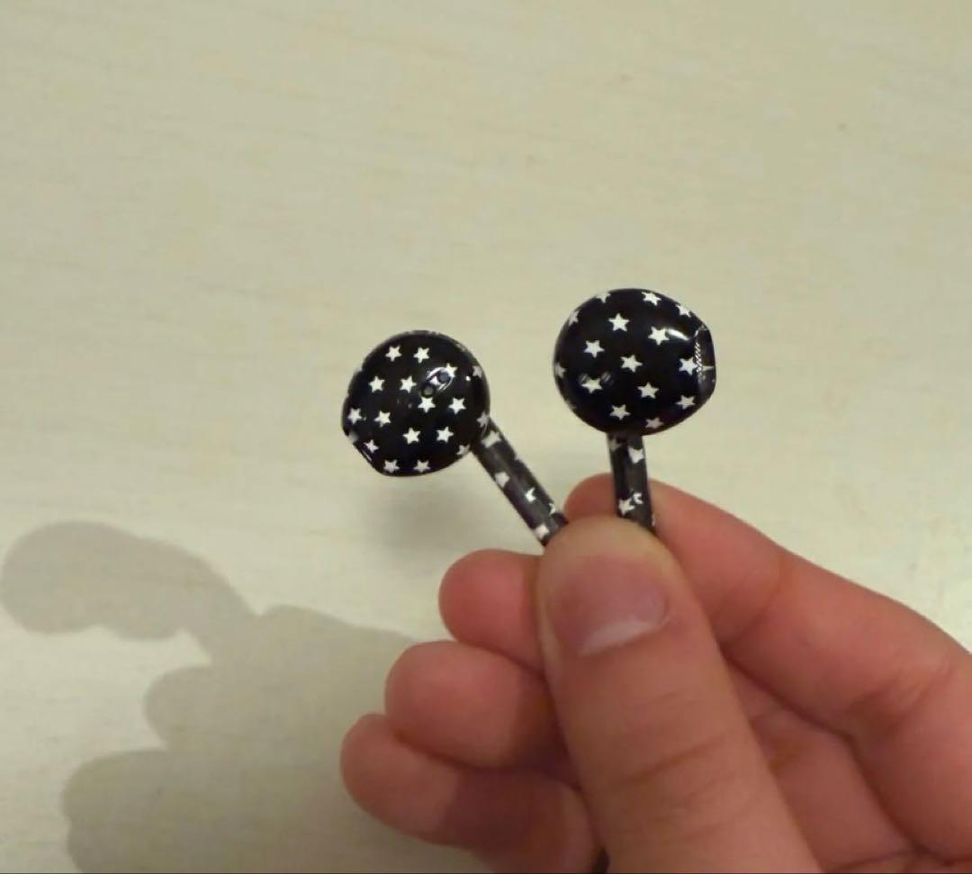 aeae 韓国 限定 有線イヤフォン イヤホン 黒 ブラック