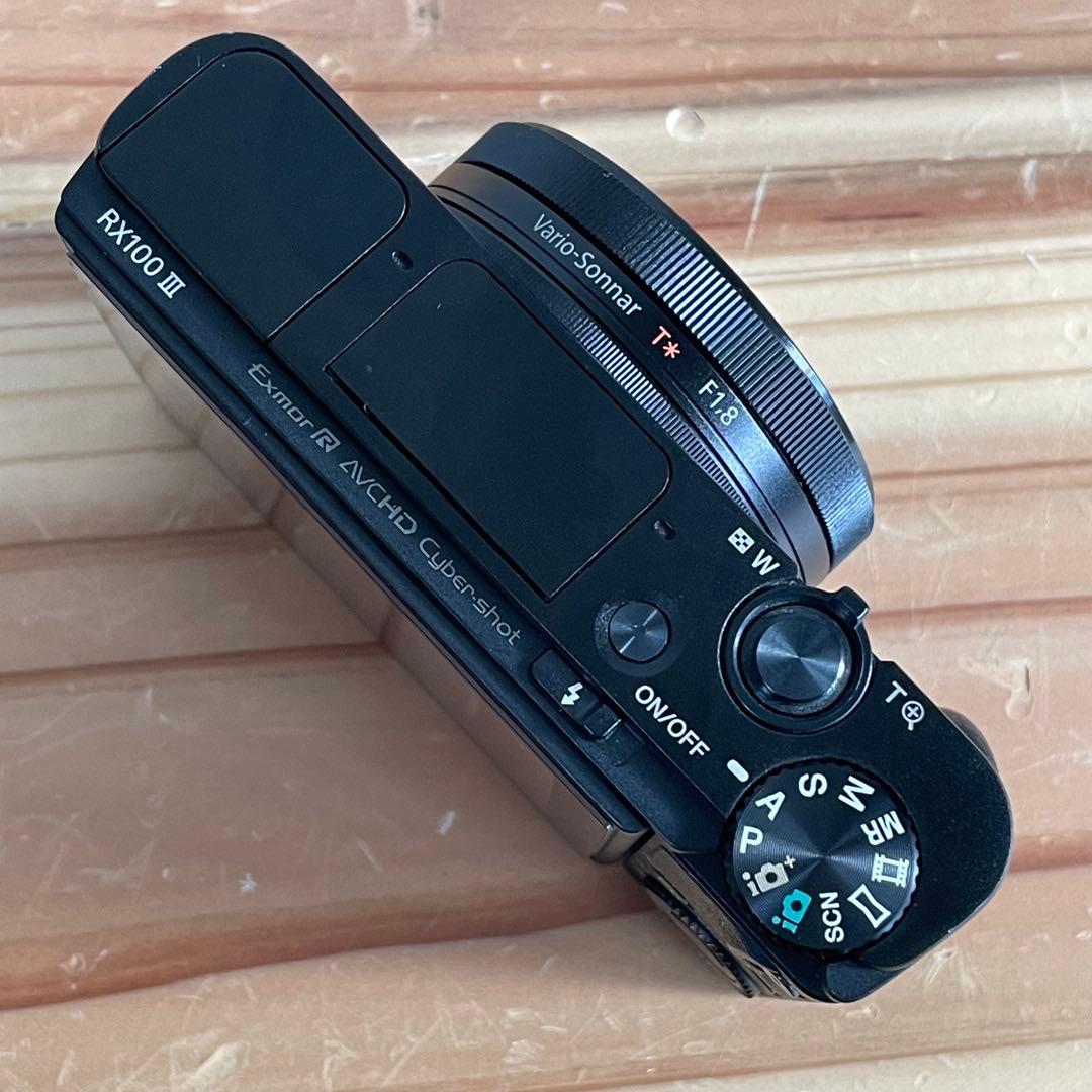 【美品】SONY DSC-RX100M3 グリップ・追加バッテリー・充電器付き